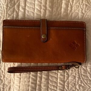 Patricia Nash Stylish Brown Gorgeous Leather Wristlet